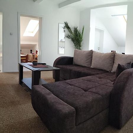 Bc Apartments Nis Luaran gambar