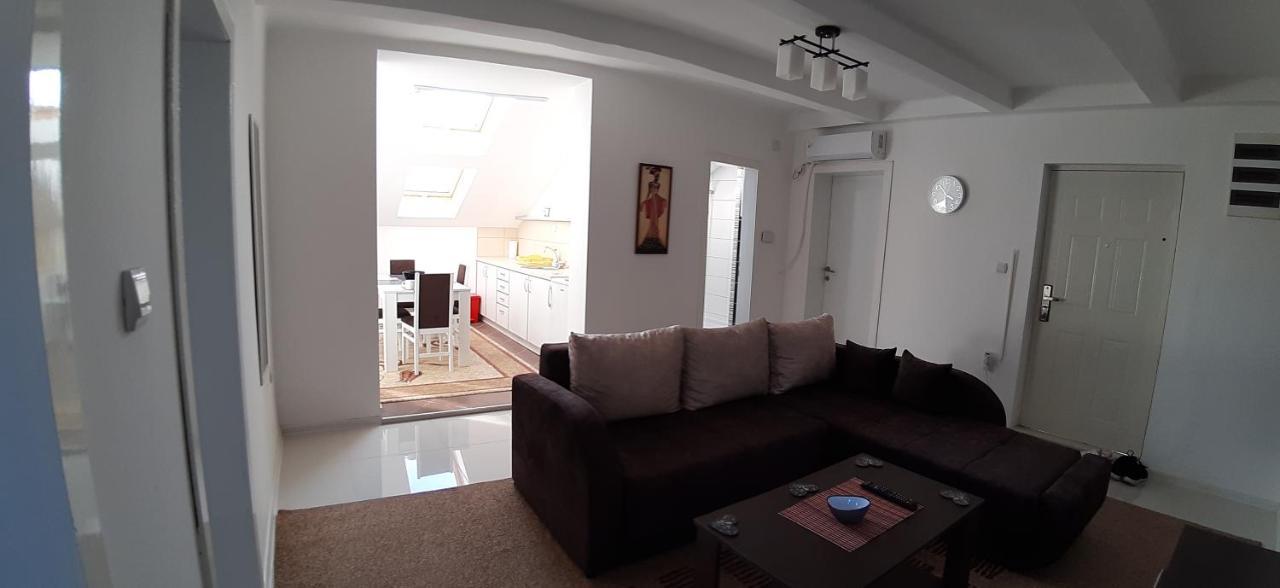 Bc Apartments Nis Luaran gambar