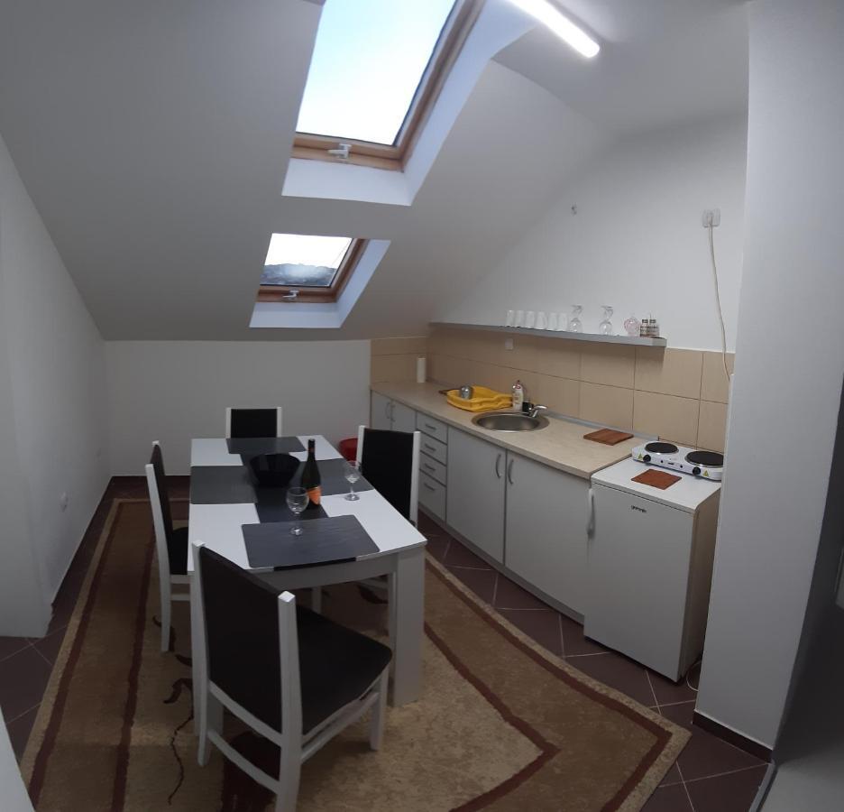 Bc Apartments Nis Luaran gambar
